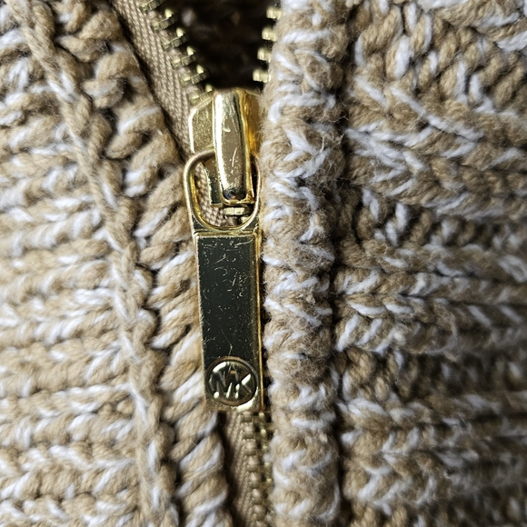 Michael Kors Chunky Knit Toggle Cardigan Sweater Cozy Neutral Size L Poncho Warm - Picture 9 of 16